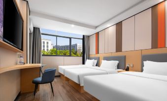 One Thousand and One Nights Hotel (Yichun Drum Tower Pedestrian Street)