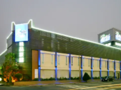 TANG YE EXQUISITE MOTEL Hotels near Tropic of Cancer Solar Exploration Center