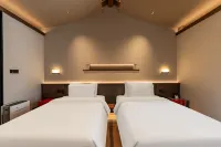 Ningbo Taolu SCHOLARS Hotel (Dongqian Lake)