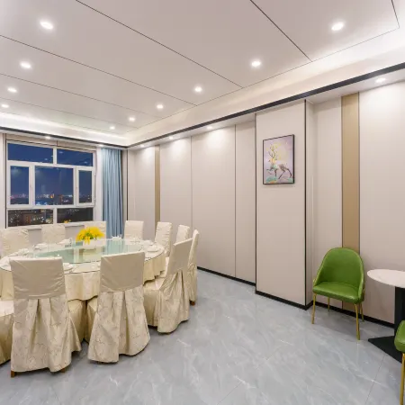 Hutubi County Mingxi Mau Residence Hotel