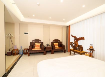 Joint Venture Bar Theme Homestay (Changchun West Railway Station)