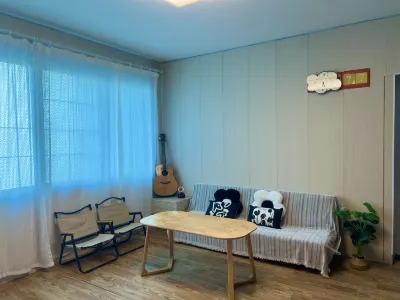 Liuzhou Meets Youth Hostel (Five Star Pedestrian Street Branch)