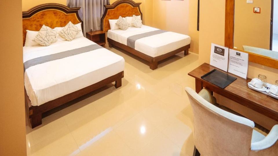 RedDoorz Plus @ Hotel Platinum Occidental Mindoro