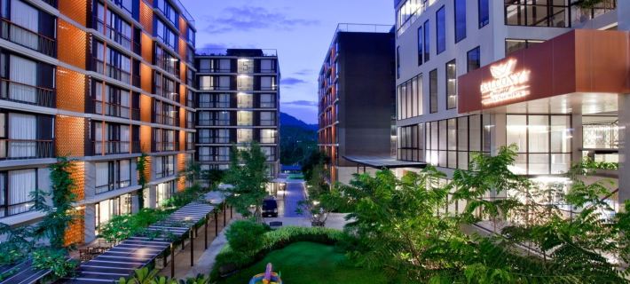 Balcony Courtyard Sriracha Hotel & Serviced Apartments Ξενοδοχεία στην πόλη Si Racha