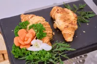 Le Haute Hotel Hai Phong - breakfast