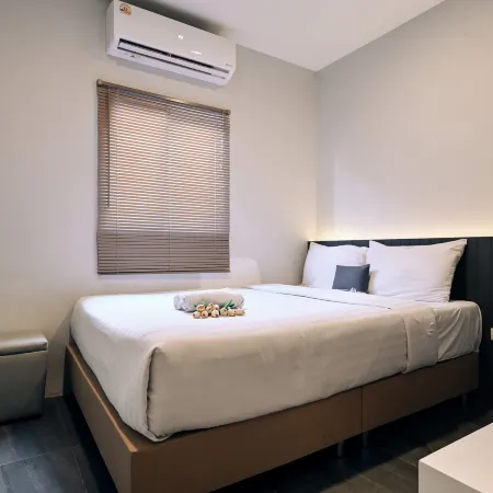 Deco Lux Hotel Отели рядом с достопримечательностью «Башня Баййок»