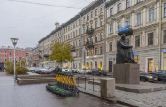 Соло на Владимирской площади