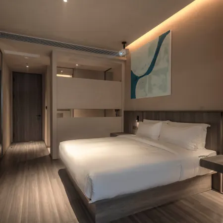 Moxun Chun Designer Hotel (Jiefangbei Hongyadong Branch Chongqing)