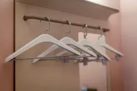 HanTing Hotel (Wenzhou Cangnan Lingxi)