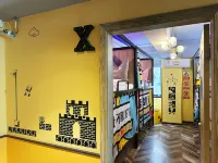 Shuttle International Youth Hotel (Chengdu Kuanzhai Alley & Renmin Park Subway Station Branch)