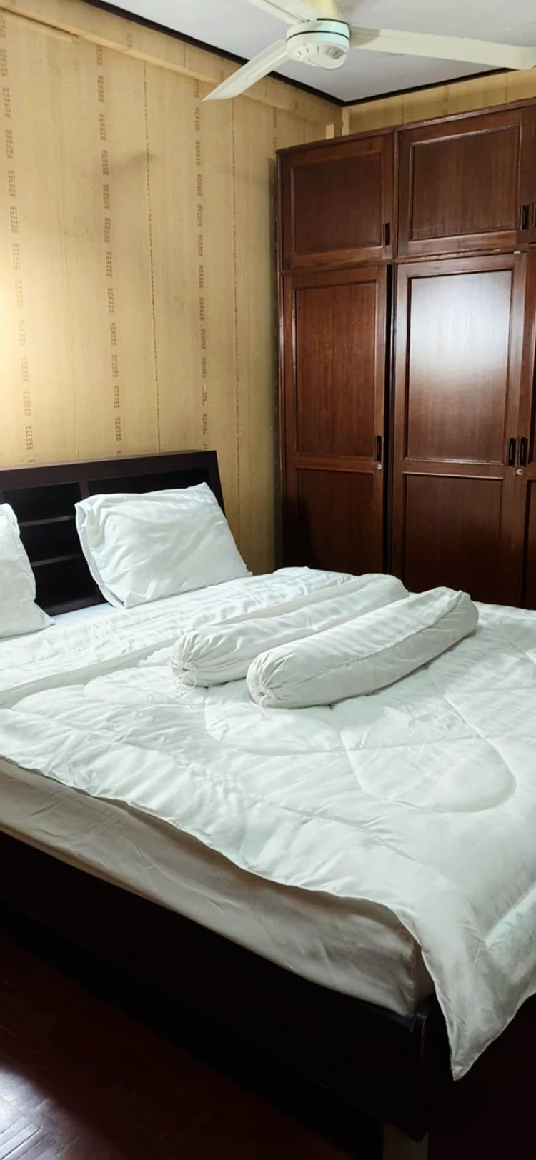 รูปภาพของวิลลา 6 ห้องนอน 6 ห้องน้ำส่วนตัว ขนาด  ตร.ม. – ถนนคนเดิน