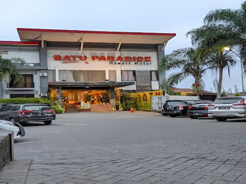 Hotel Batu Paradise Resort Hotels in Batu Sub-District