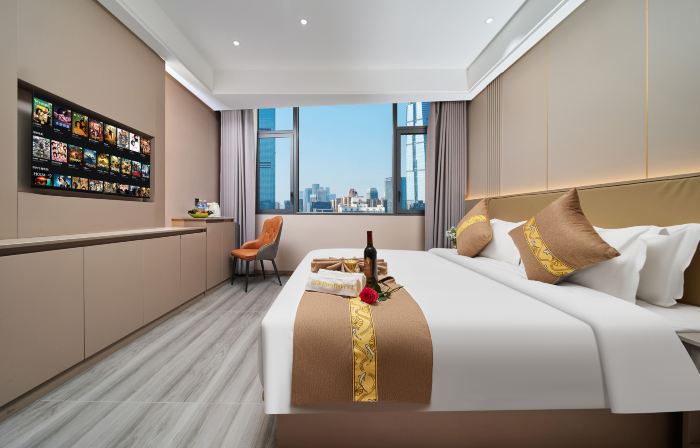 Dejiang Jinglai Hotel (People's Park)