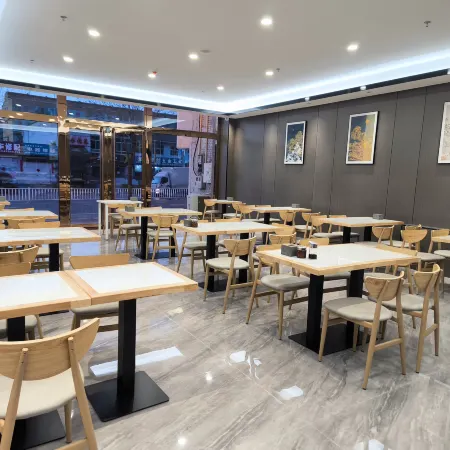 QUAN ZHI HOTEL