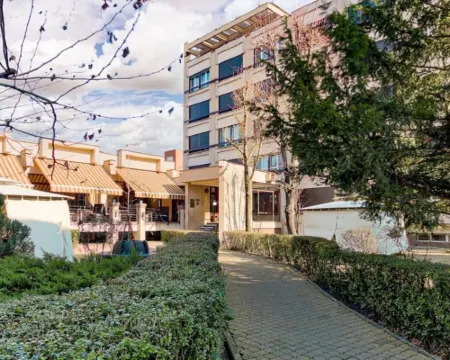 ベストウェスタン セントラル ホテル アラドのホテル