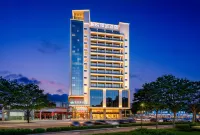 Fengyue Zhenpin Hotel (Chang'an Branch) Hotels near Weiyuan Park