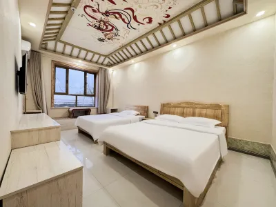 Dunhuang No.10 Inn (Dunhuang Night Market & Museum Branch) فنادق في 