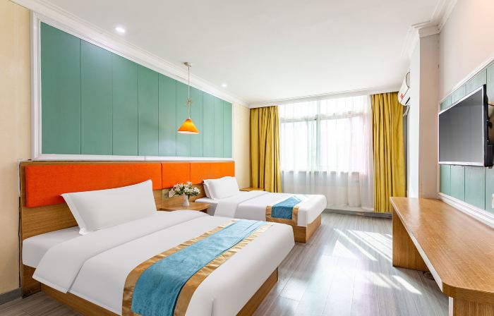 Lucky Elegant Hotel