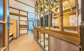 SHIN Hotel Victory Monument