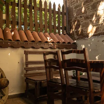 Historical Greek Mansion Antikhan