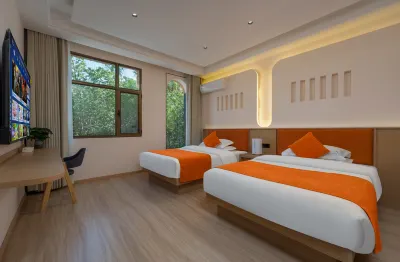 Dunhuang Jiuju Inn Các khách sạn gần Yueya Spring