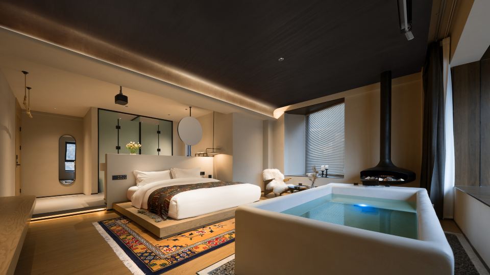 Kangding Suonanzhi · Lantree Tibetan-style Private Hot Spring Boutique Inn