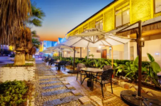 Golden  Coast  YuLong  Resort  Hotel فنادق في شى لين