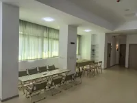 Monkey Light Youth Hostel (Taidong Pedestrian Street Branch)