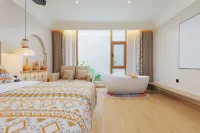 Sixth Street Inn - Riverside Retreat (Yining Branch)​ - balcony