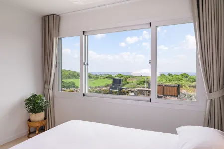 Kimnyeongdoldam private pool villa Отели рядом с достопримечательностью «Geomunoreum»