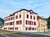 Historic House - Montreux - Lake & Mountains - BBQ Hotels in 