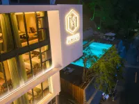 Sanqingshan Mo Ye Homestay - Rooftop Pools