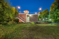 M Resort Hotels in 