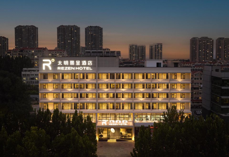 hotel overview picture