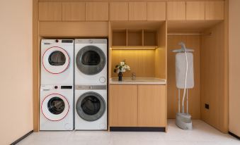 longmaojinglingjiudian