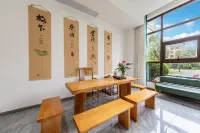 Yibianque Hotel in Emei Mountain - New