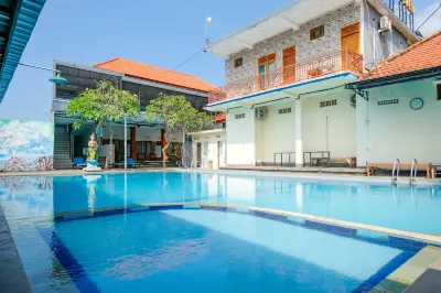 RedDoorz Plus @ Singaraja Hotels near Buleleng Agro III DEMPLOT MANGGA