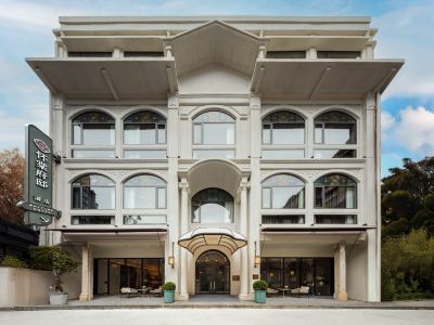 WHYTIME HOTEL