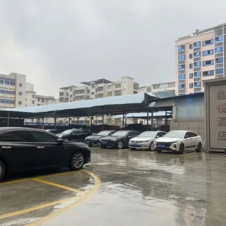 Hechi Xinyue Hotel