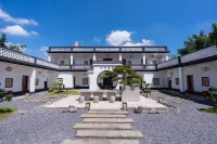 Huizhou No.1 Courtyard Homestay (Huizhou Airport) 후이저우 공항 주변 호텔