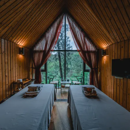 Meijie Mountain Hotspring Resort