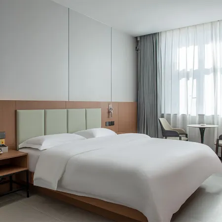 Super 8 Hotel(G216 Store, Gaize County, Ngari Prefecture)