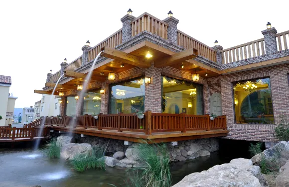 瓦房店羅馬假日温泉酒店