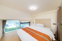 Luding Business loft (Jiangxi Normal University Yaohu West Subway Station Shop )