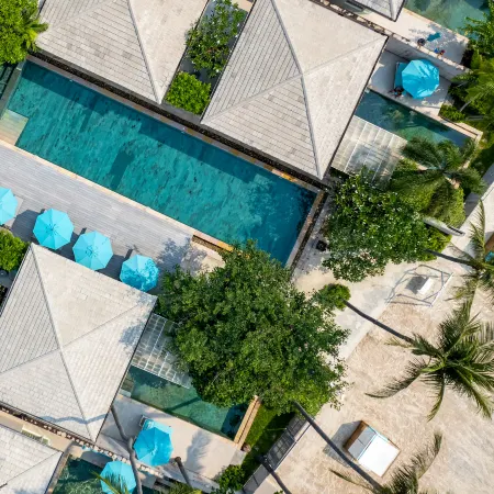 Avani + Samui Отели рядом с достопримечательностью «Змеиная ферма»