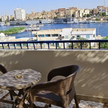 FADL Kato Hotels near Aga Khan Mausoleum