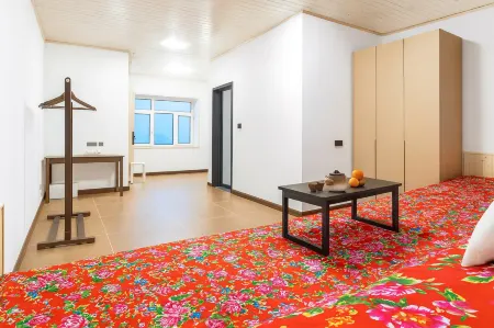 Snow Valley Red Army Inn