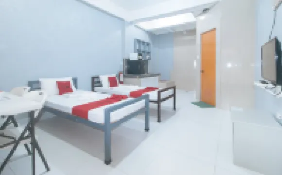 RedDoorz Plus near Tambo Paranaque