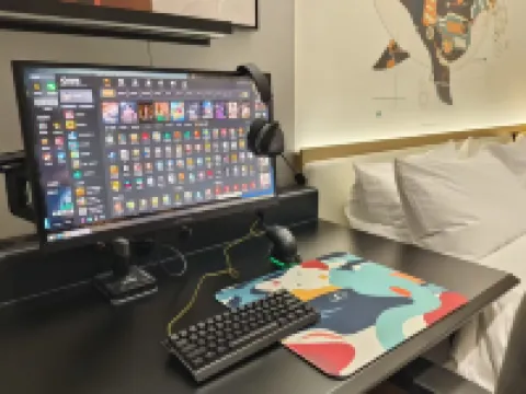 Wangyu E-Sports Hotel (Shanghai Huaihai Middle Road People's Square)