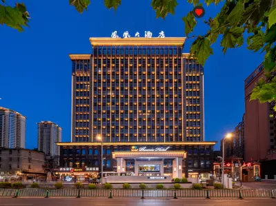 Phoenix Hotel Hotels near Red Army Mountain